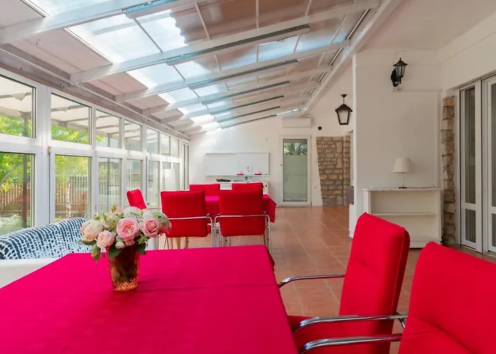 Sylvia Haz בית הארחה 3*