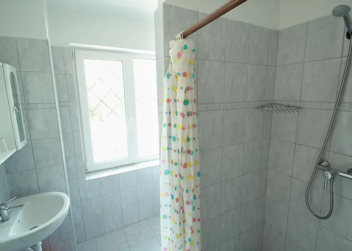 Sylvia Haz בית הארחה